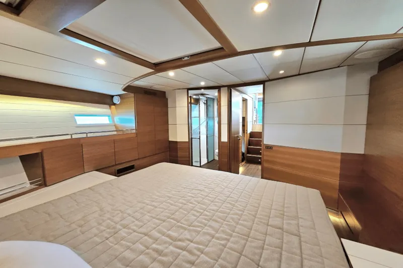 Slide: The Image of Delta CARBON 54 2018 - 56