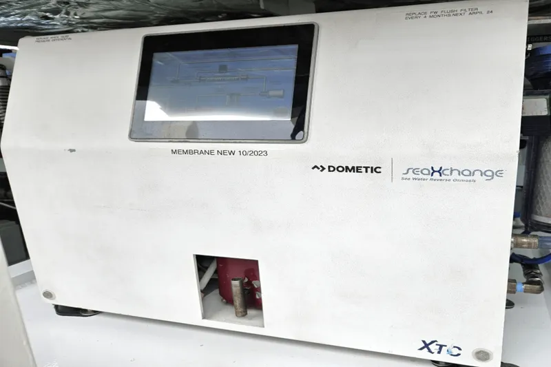 Slide: The Image of Delta CARBON 54 2018 - 80