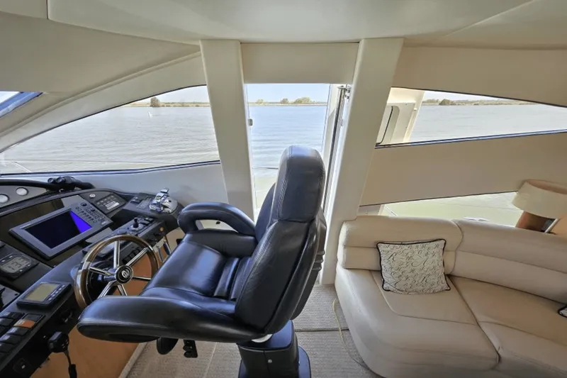 Slide: The Image of Sunseeker MANHATTAN 2005 - 23