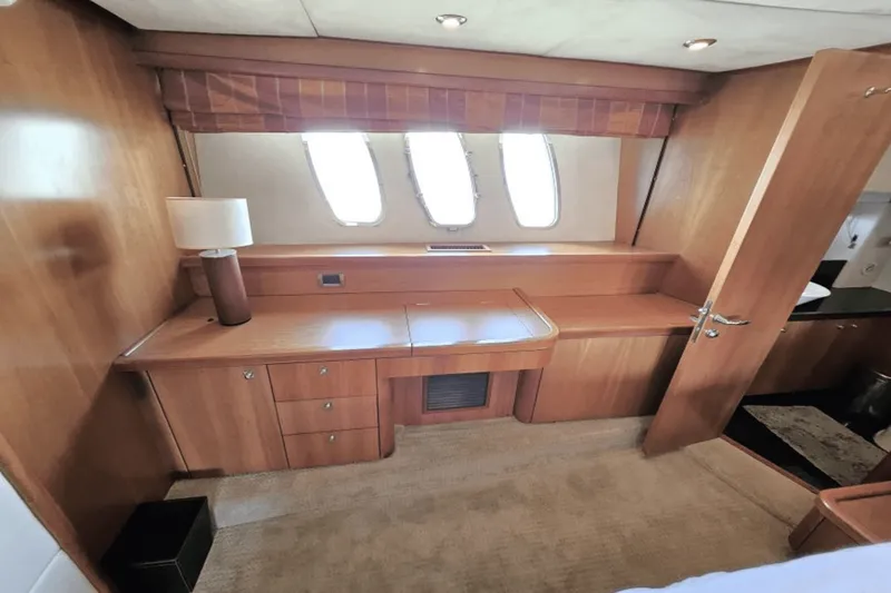 Slide: The Image of Sunseeker MANHATTAN 2005 - 33