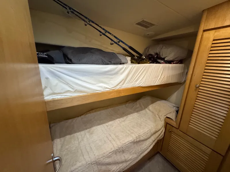 Slide: The Image of Bertram 60 Convertible 1997 - 15