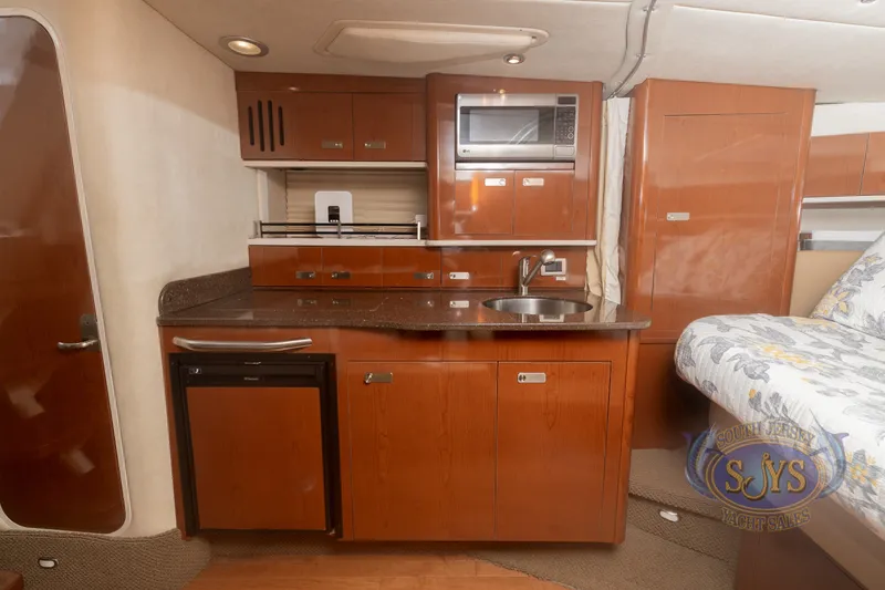 Slide: The Image of Sea Ray Sundancer 350 2012 - 18