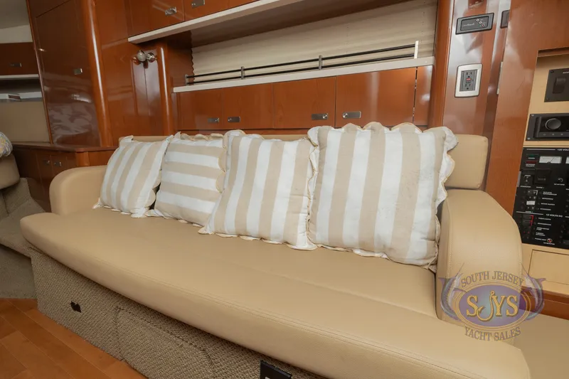 Slide: The Image of Sea Ray Sundancer 350 2012 - 20