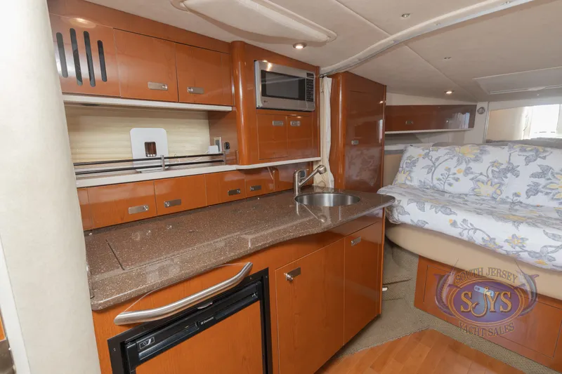Slide: The Image of Sea Ray Sundancer 350 2012 - 19