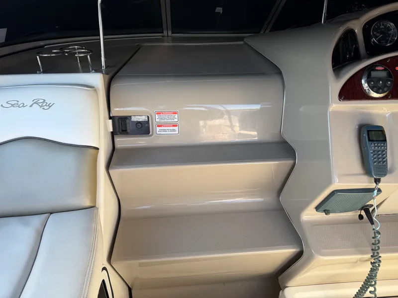 Slide: The Image of Sea Ray 260 SUNDANCER 2006 - 11