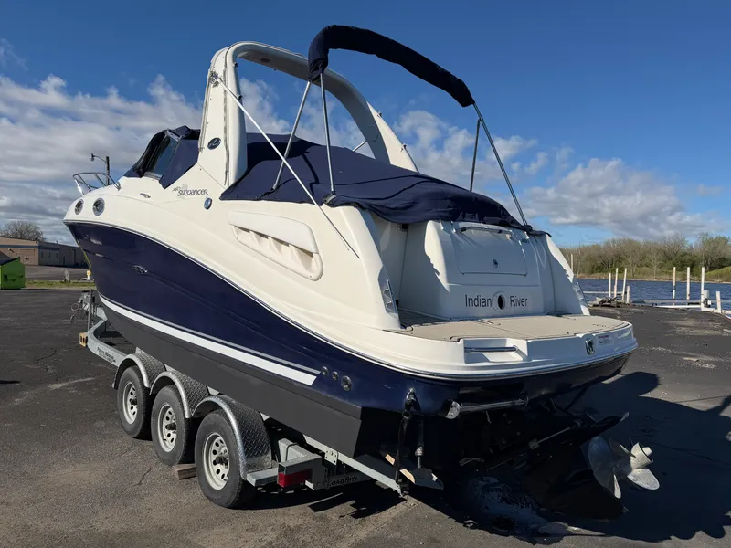 Slide: The Image of Sea Ray 260 SUNDANCER 2006 - 2