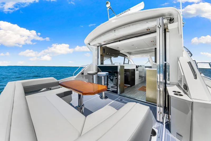 Slide: The Image of Cruisers 50 CANTIUS 2020 - 33