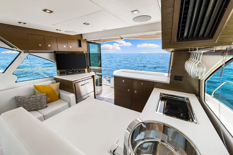 Slide: The Image of Cruisers 50 CANTIUS 2020 - 48