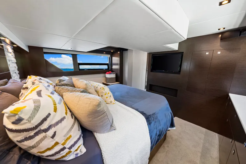 Slide: The Image of Cruisers 50 CANTIUS 2020 - 64