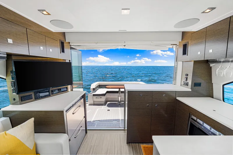Slide: The Image of Cruisers 50 CANTIUS 2020 - 79