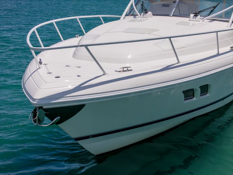Slide: The Image of Intrepid 475 SPORT YACHT 2018 - 10