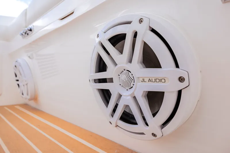 Slide: The Image of Intrepid 475 SPORT YACHT 2018 - 21