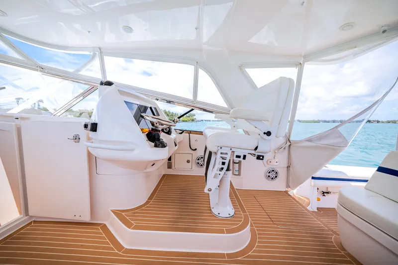 Slide: The Image of Intrepid 475 SPORT YACHT 2018 - 25