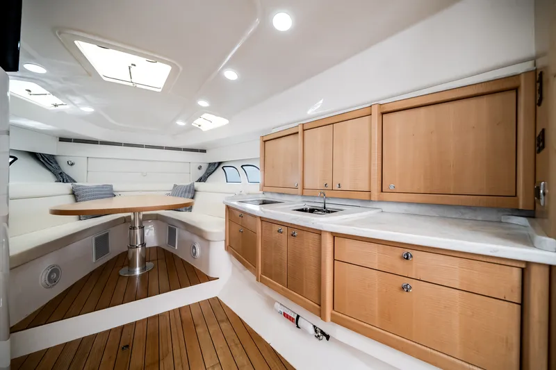 Slide: The Image of Intrepid 475 SPORT YACHT 2018 - 35