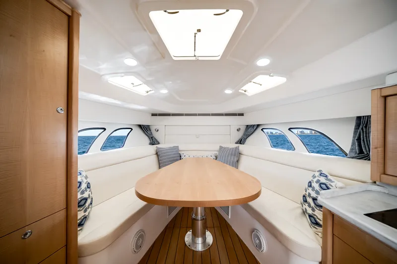 Slide: The Image of Intrepid 475 SPORT YACHT 2018 - 37