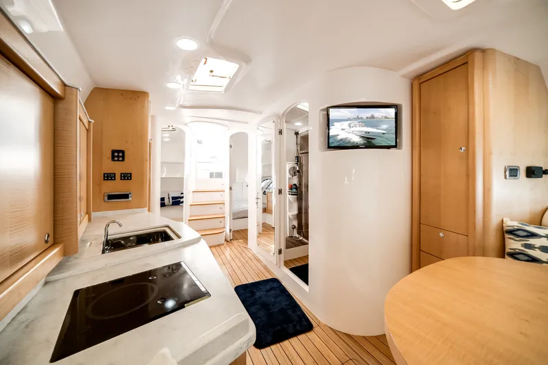 Slide: The Image of Intrepid 475 SPORT YACHT 2018 - 42