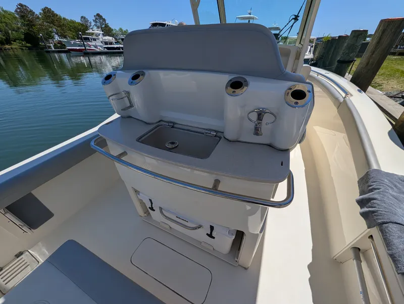 Slide: The Image of Scout 255 LXF 2020 - 24