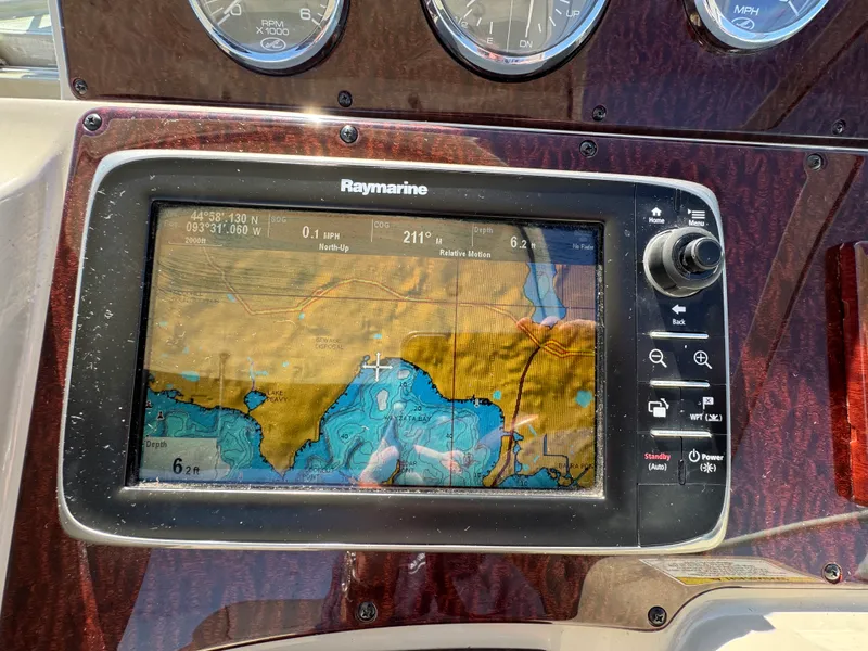 Slide: The Image of Sea Ray 330 SUNDANCER 2012 - 12