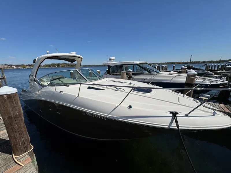 Slide: The Image of Sea Ray 330 SUNDANCER 2012 - 3