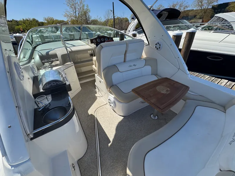 Slide: The Image of Sea Ray 330 SUNDANCER 2012 - 7