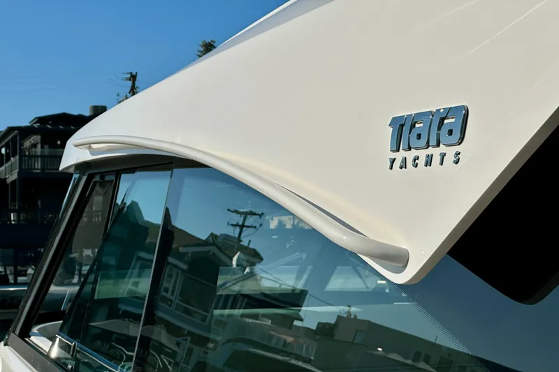 Slide: The Image of Tiara 48 LE 2025 - 13