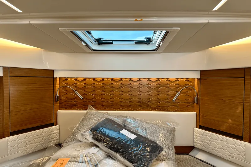 Slide: The Image of Tiara 48 LE 2025 - 50