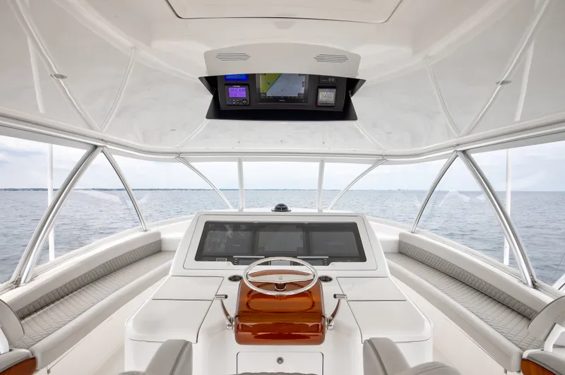 Slide: The Image of Viking 72 Convertible 2022 - 16