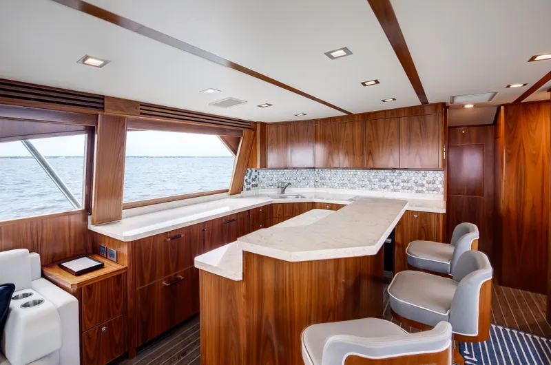 Slide: The Image of Viking 72 Convertible 2022 - 19