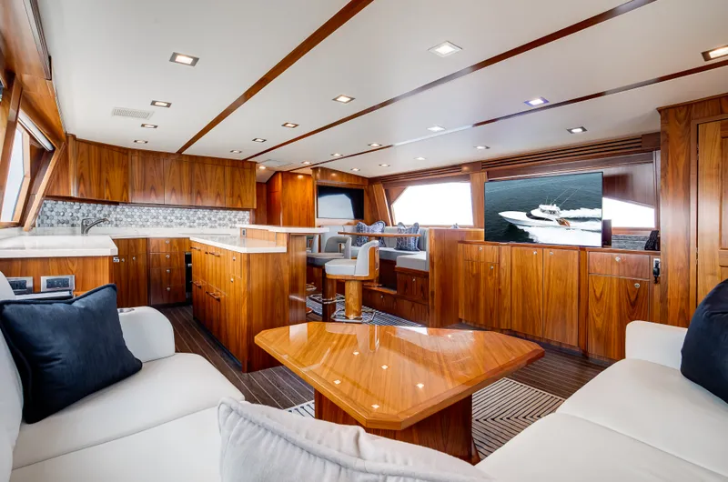 Slide: The Image of Viking 72 Convertible 2022 - 17