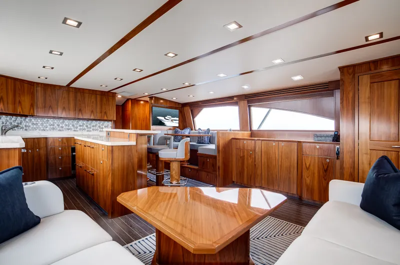 Slide: The Image of Viking 72 Convertible 2022 - 22