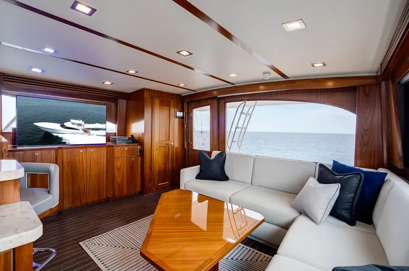 Slide: The Image of Viking 72 Convertible 2022 - 18