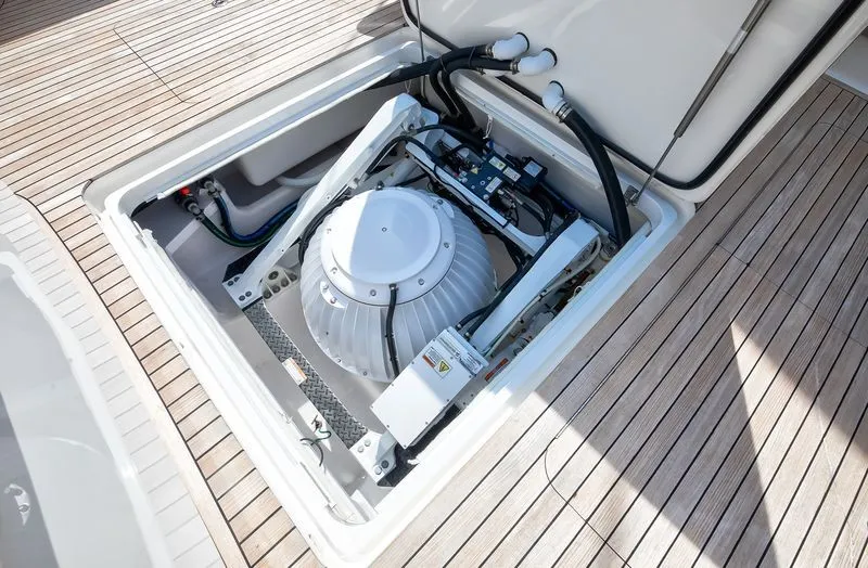 Slide: The Image of Viking 72 Convertible 2022 - 42