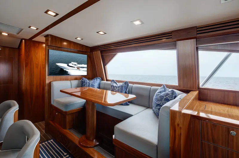 Slide: The Image of Viking 72 Convertible 2022 - 21