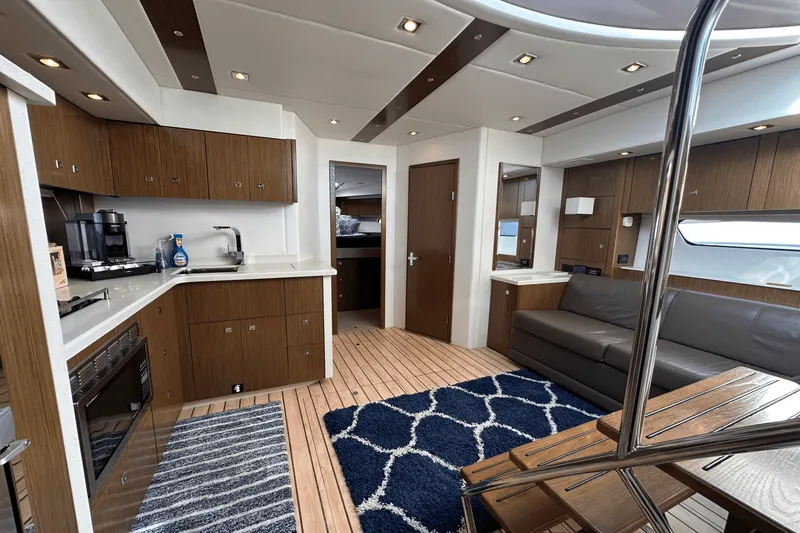 Slide: The Image of Cruisers 48 CANTIUS 2014 - 25