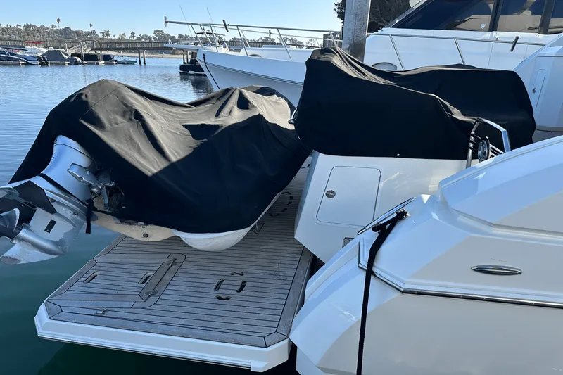 Slide: The Image of Cruisers Yachts 48 CANTIUS 2014 - 14