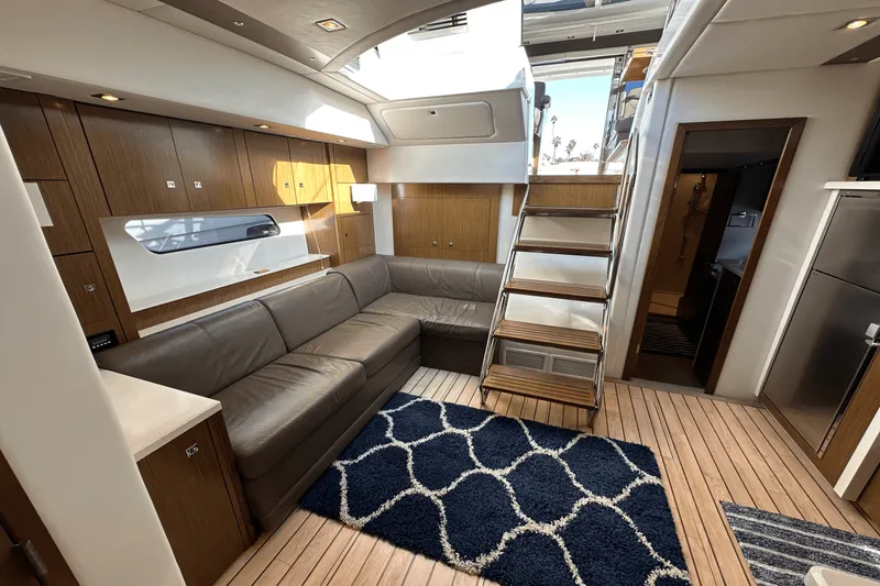 Slide: The Image of Cruisers Yachts 48 CANTIUS 2014 - 30