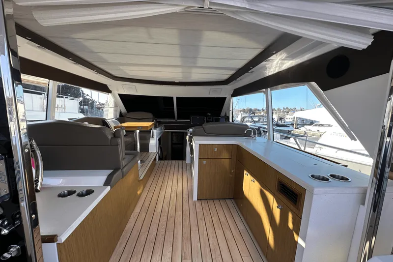 Slide: The Image of Cruisers Yachts 48 CANTIUS 2014 - 8