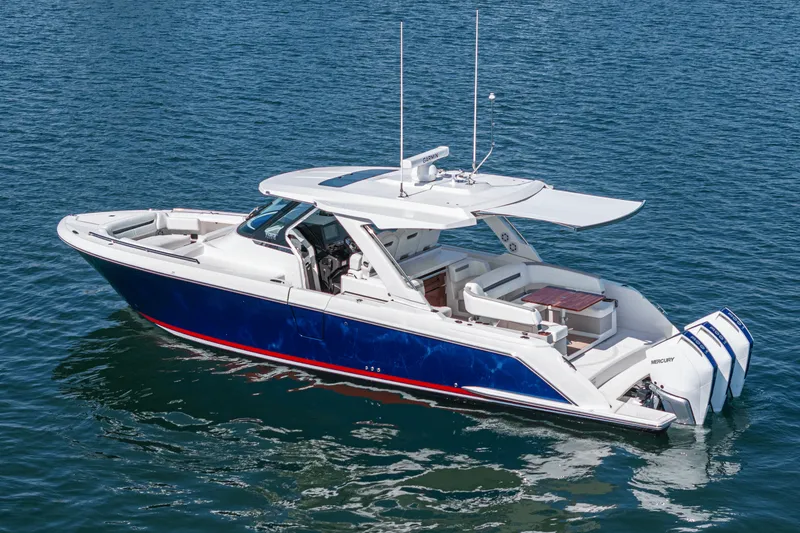 Slide: The Image of Tiara 38 LS 2025 - 3