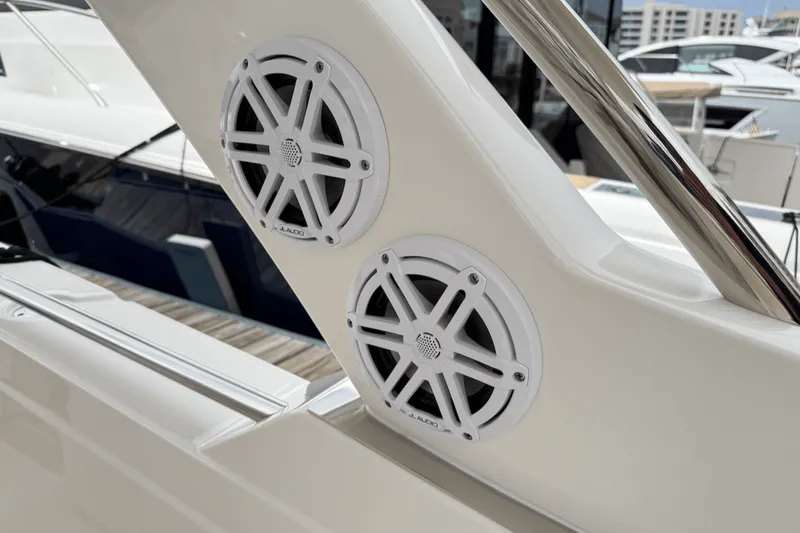 Slide: The Image of Tiara 38 LS 2025 - 34