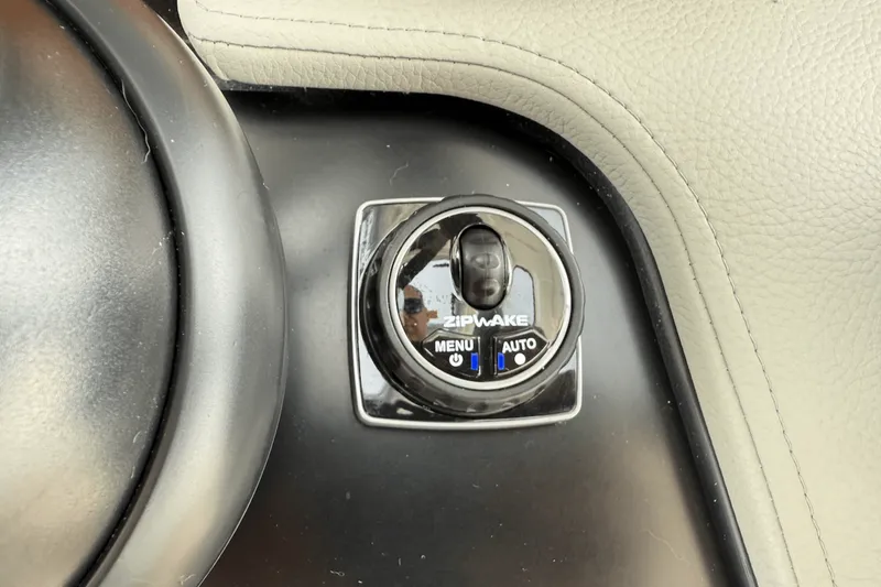 Slide: The Image of Tiara 38 LS 2025 - 49