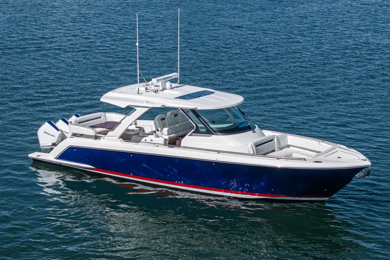 Slide: The Image of Tiara 38 LS 2025 - 5