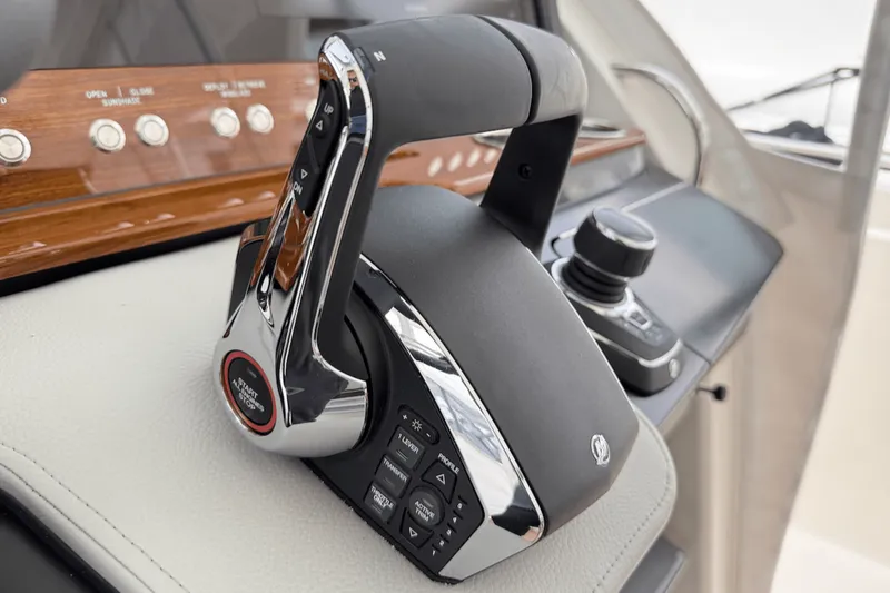 Slide: The Image of Tiara 38 LS 2025 - 50