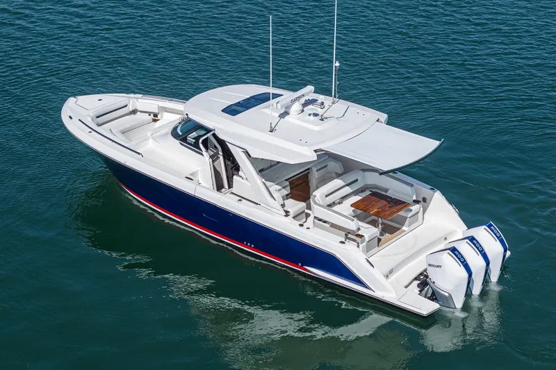 Slide: The Image of Tiara 38 LS 2025 - 9