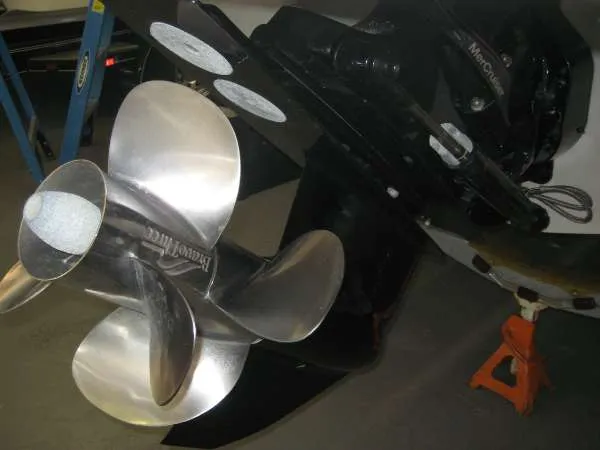 Slide: The Image of Close-up of a 2008 Sea Ray 260 Sundeck boat propeller. - 19