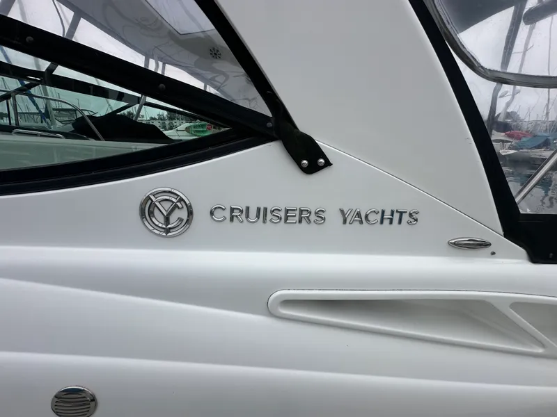 Slide: The Image of Cruisers 35 EXPRESS 2019 - 14