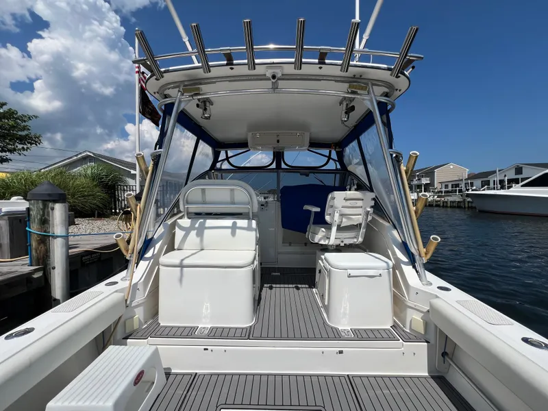 Slide: The Image of Albemarle 280 Express Fisherman 2002 - 5
