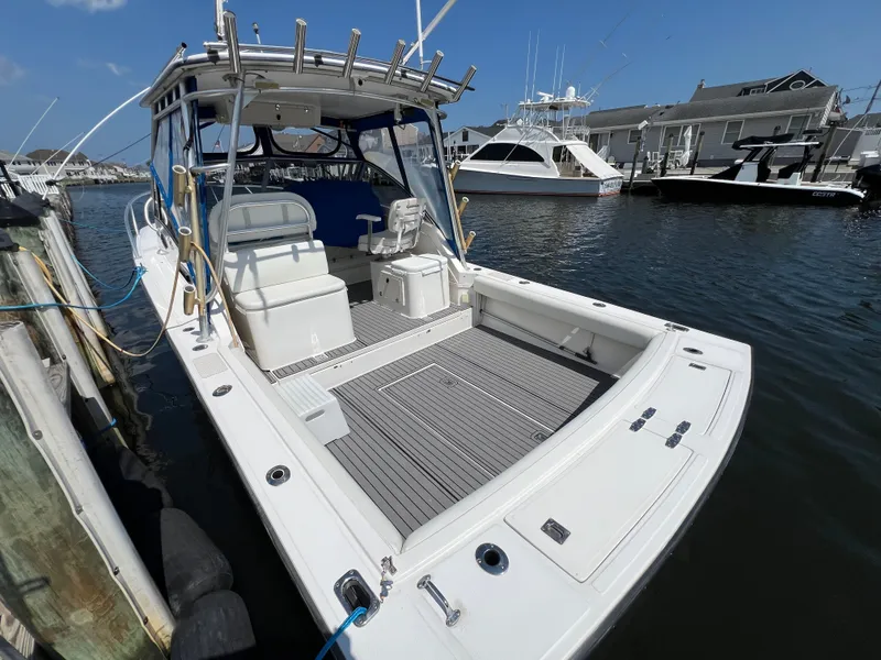 Slide: The Image of Albemarle 280 Express Fisherman 2002 - 3