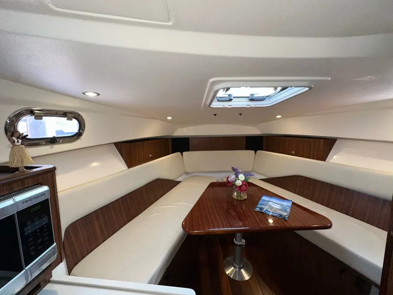 Slide: The Image of Pursuit OS 325 Offshore 2016 - 34