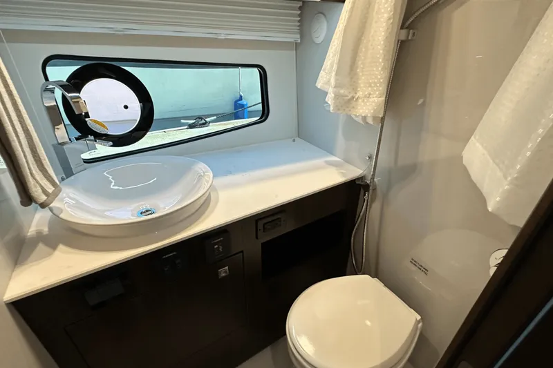 Slide: The Image of Cruisers Yachts 34 GLS OB 2023 - 23