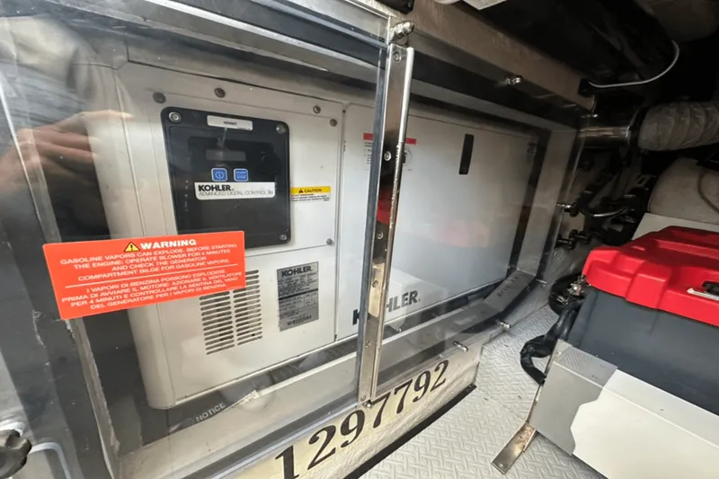 Slide: The Image of Azimut 40 VERVE 2019 - 11